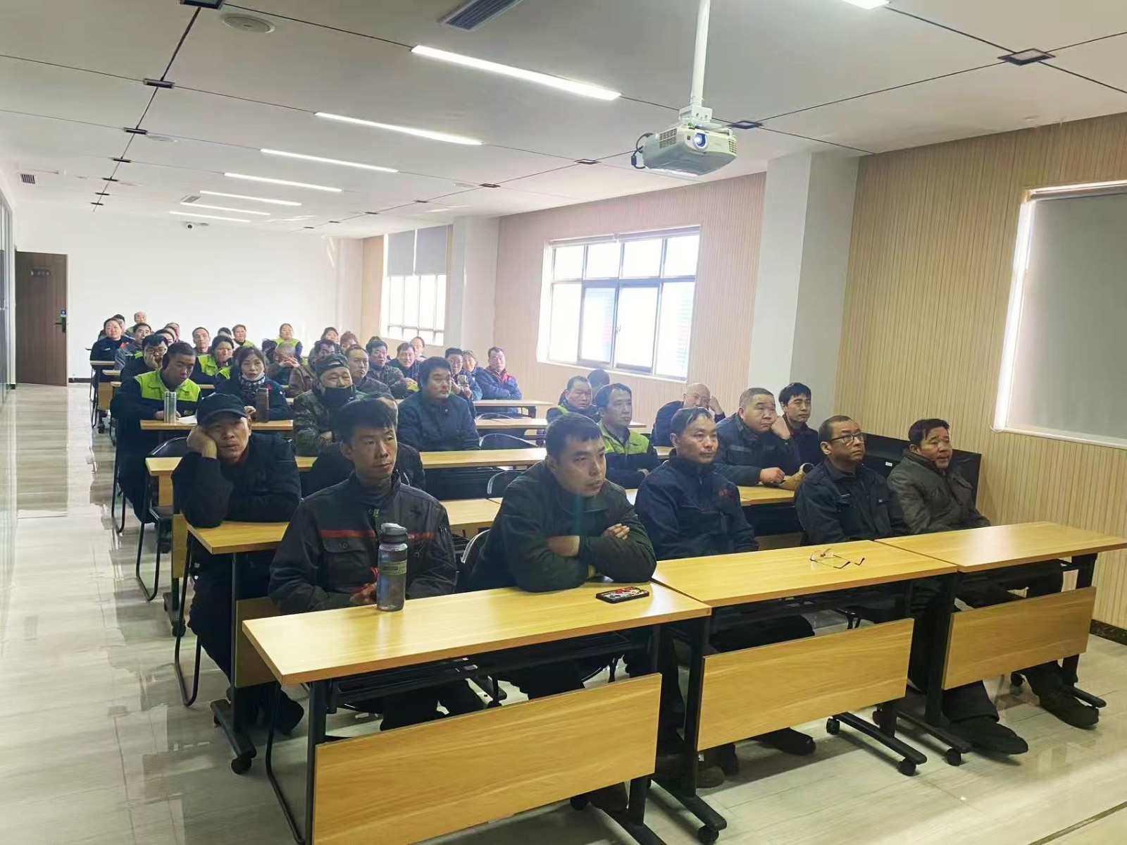 筑牢安全防線，保障冬季平穩(wěn)運(yùn)行